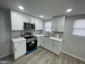 2085 Simon Street, Philadelphia PA 19124