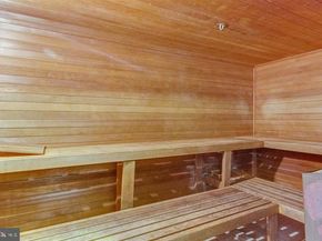 3309 Wyndham Circle 1172, Alexandria VA 22302