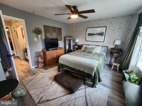 163 Leedom Way, Newtown PA 18940