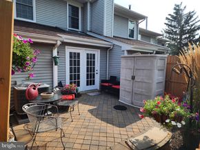 163 Leedom Way, Newtown PA 18940