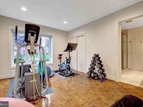 6304 Dunaway Court, Mclean VA 22101