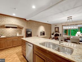 6304 Dunaway Court, Mclean VA 22101