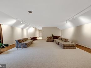 6304 Dunaway Court, Mclean VA 22101