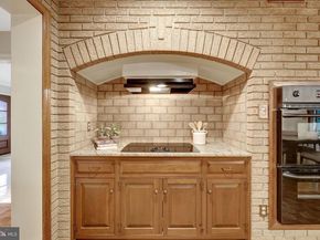 6304 Dunaway Court, Mclean VA 22101