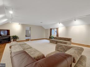 6304 Dunaway Court, Mclean VA 22101