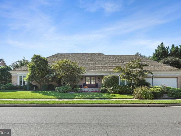 6304 Dunaway Court, Mclean VA 22101