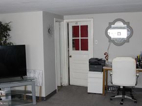 1114 E Barringer Street E, Philadelphia PA 19119