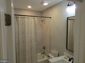 2814 Rhode Island Avenue NE, Washington DC 20018