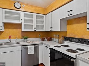 237 Montgomery Avenue 1L, Haverford PA 19041