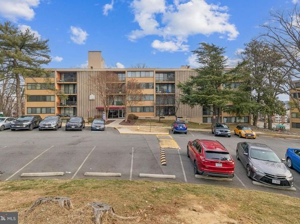 8 S Van Dorn Street 201, Alexandria VA 22304