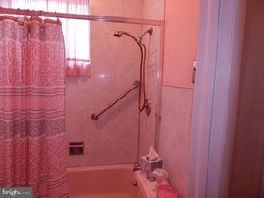 2525 S Juniper Street, Philadelphia PA 19148