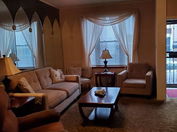 2525 S Juniper Street, Philadelphia PA 19148