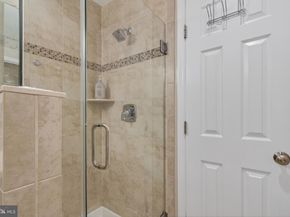772 N Wakefield Street, Arlington VA 22203