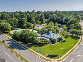 47644 Sandbank Square, Sterling VA 20165