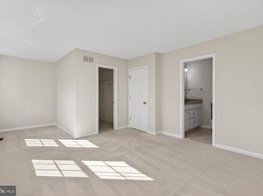 47644 Sandbank Square, Sterling VA 20165