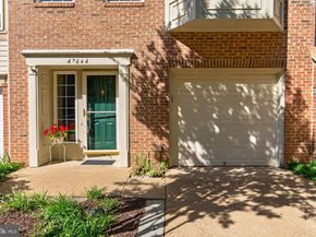 47644 Sandbank Square, Sterling VA 20165