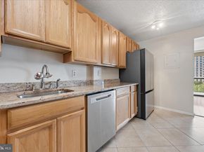 7401 Westlake Terrace 607, Bethesda MD 20817