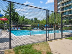 7401 Westlake Terrace 607, Bethesda MD 20817