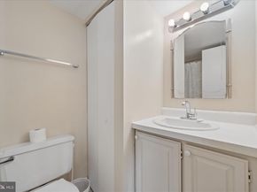 7401 Westlake Terrace 607, Bethesda MD 20817