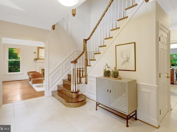 3845 N Tazewell Street, Arlington VA 22207