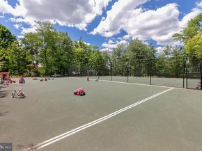 8360 Greensboro Drive 207, Mclean VA 22102