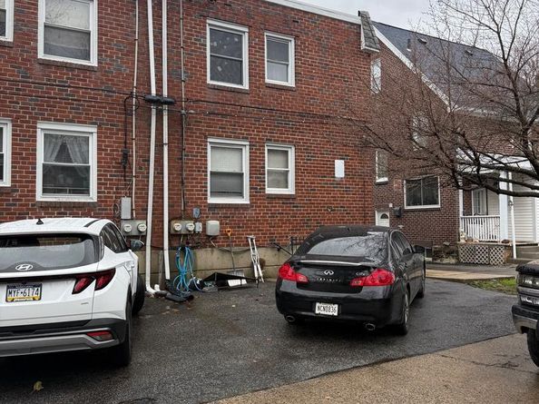 2407 Marshall Road, Drexel Hill PA 19026