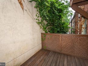 2204 Manning Street, Philadelphia PA 19103