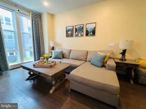 13336 Sherwood Lane, Herndon VA 20171