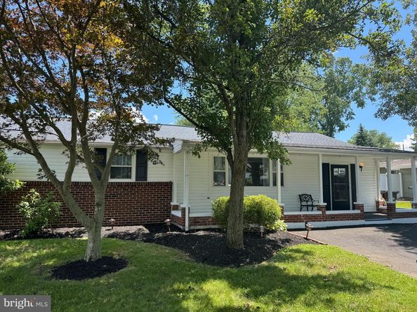 23 Maple Avenue, Hatboro PA 19040
