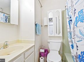404 Tapawingo Road SE, Vienna VA 22180