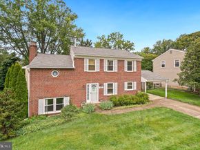 404 Tapawingo Road SE, Vienna VA 22180