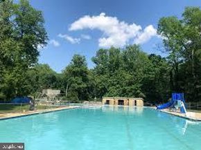 404 Tapawingo Road SE, Vienna VA 22180