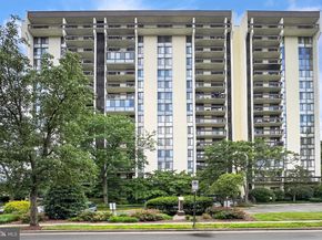 5300 Holmes Run Parkway 906, Alexandria VA 22304