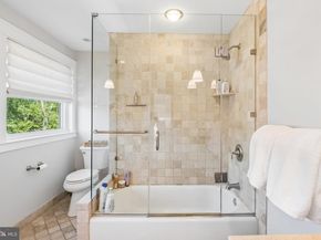 801 S 8TH Street, Philadelphia PA 19147