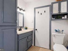427 Hartel Avenue, Philadelphia PA 19111