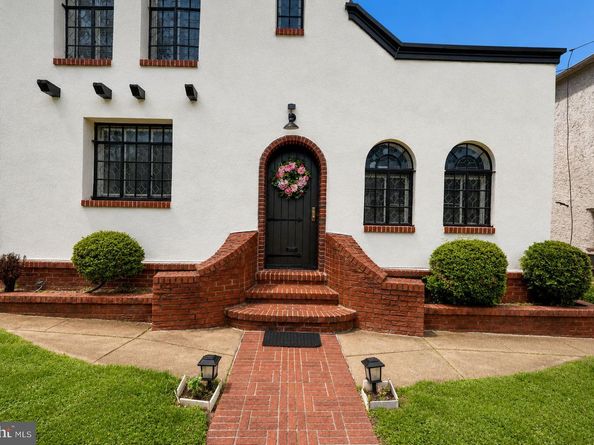 427 Hartel Avenue, Philadelphia PA 19111