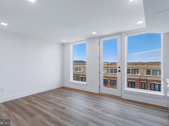 701 N Henry Street 306, Alexandria VA 22314