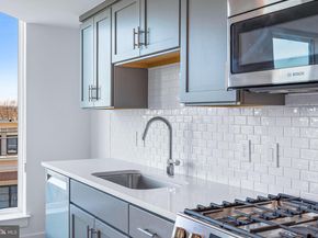 701 N Henry Street 306, Alexandria VA 22314