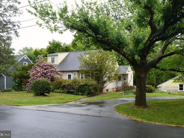 419 Continental Road, Hatboro PA 19040