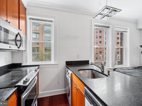 1121 24TH Street NW 300, Washington DC 20037