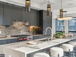 160 N 2nd Street 302, Philadelphia PA 19106