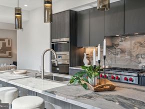 160 N 2nd Street 302, Philadelphia PA 19106