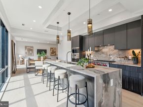 160 N 2nd Street 302, Philadelphia PA 19106