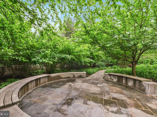 5101 River Road 513, Bethesda MD 20816