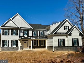 477 Black Swan Lane