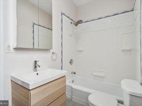 711 Reed Street, Philadelphia PA 19147