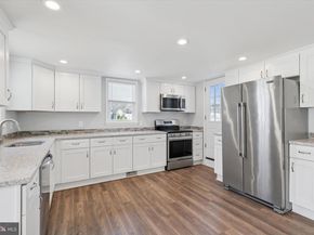 636 Ridge Pike, Lafayette Hill PA 19444