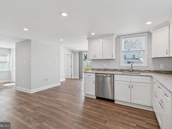 636 Ridge Pike, Lafayette Hill PA 19444