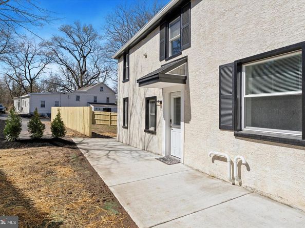 636 Ridge Pike, Lafayette Hill PA 19444