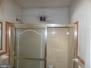 2840 Fanshawe Street, Philadelphia PA 19149